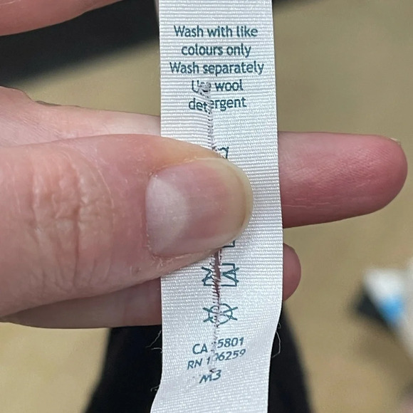 Lululemon Iconic Sweater Wrap cashmere blend lightweight long sleeve top - Picture 15 of 16